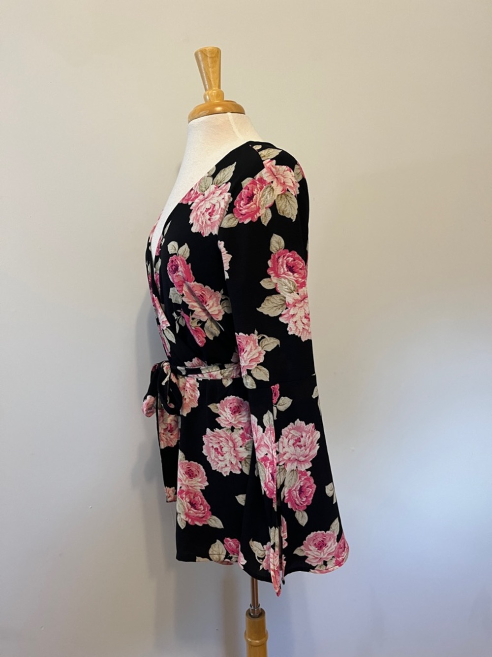 Lily Rose XS floral Black Rose romper Cut Trumpet Sleeve Victorian - Picture 2 of 13